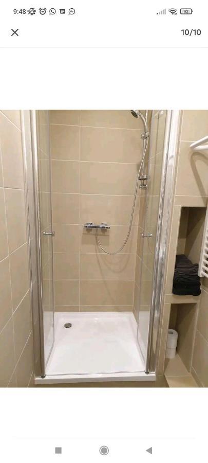 Schoenes Und Offenes Appartement Jüchen Eksteriør billede